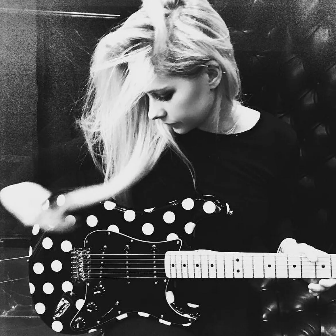 Instrumental
